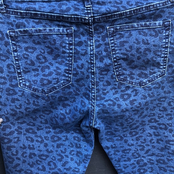 Jeans - Picture 5 of 5